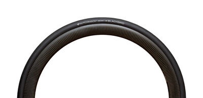 Hutchinson Blackbird Road Tyre Black 700 x 26, Tube Type click to zoom image