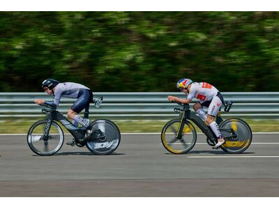 Cadex Tri Frameset Aurora Hologram click to zoom image