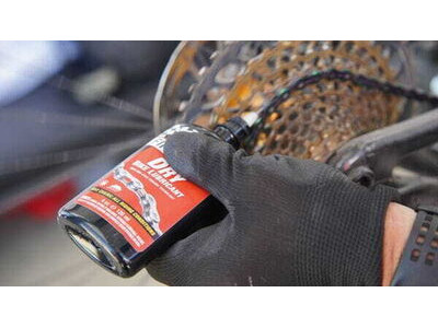 FinishLine Dry Chain Lube (Ceramic Tech) - 2 oz / 60 ml click to zoom image