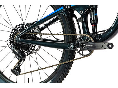 Giant Trance 3 click to zoom image