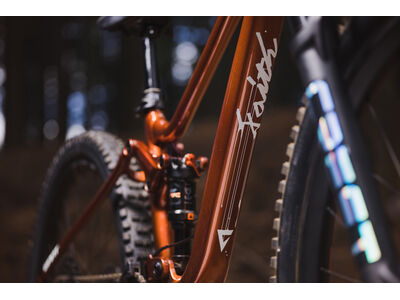 Giant Faith click to zoom image