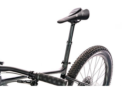 Giant Fathom 1 click to zoom image