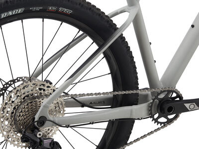 Giant Fathom 2 click to zoom image