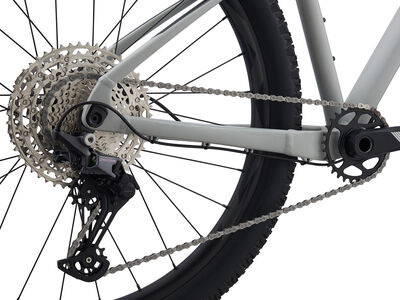 Giant Fathom 2 click to zoom image