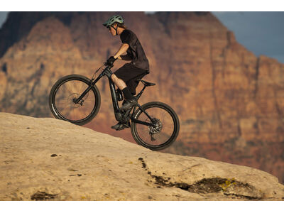 Giant Trance X Advanced E+ Elite 1 click to zoom image