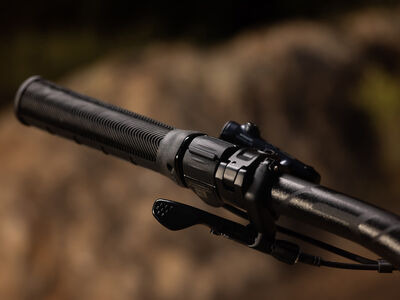 Giant Trance X Advanced E+ Elite 2 click to zoom image