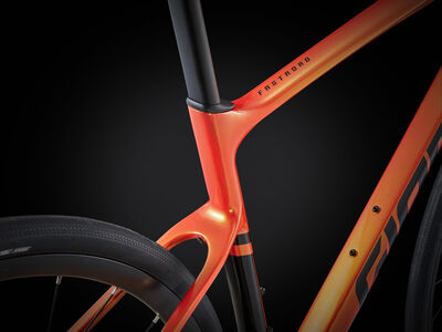 Giant FastRoad Advanced 2 Helios Orange click to zoom image