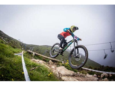 Vittoria Mota Race 27.5X2.4 Enduro 1-Fold Full Black 1C G2.0 Tyre click to zoom image