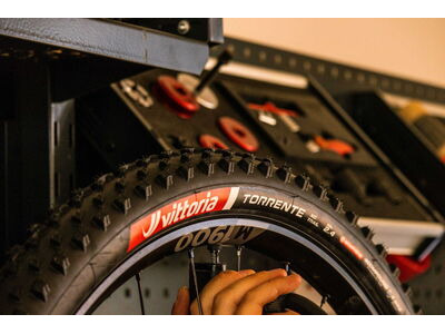 Vittoria Torrente XC Trail 29x2.60 Black Tubeless Ready Tyre click to zoom image