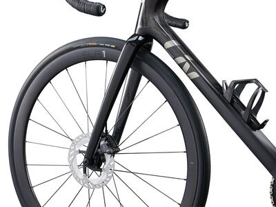 LIV Avail Advanced Pro 0 Carbon click to zoom image